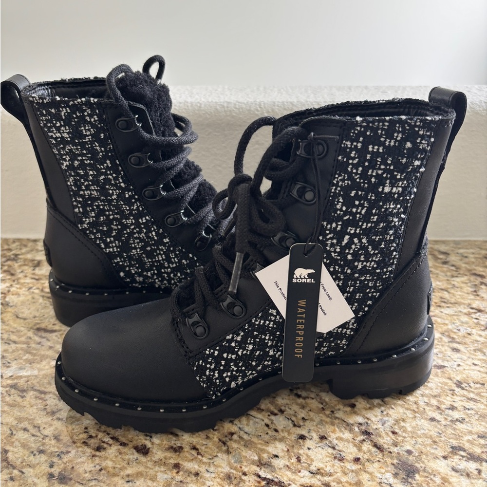 Sorel Black and Gray Combat Moto Boots with Chunky Sole